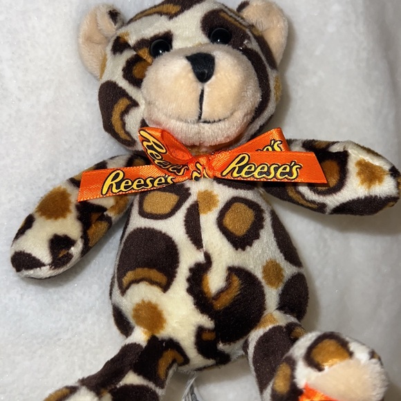 Reese’s brand leopard - Picture 2 of 4